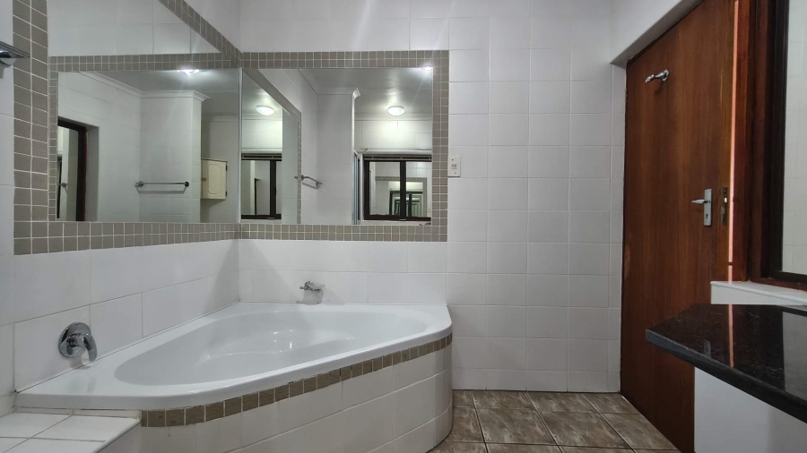 7 Bedroom Property for Sale in Bayview Western Cape